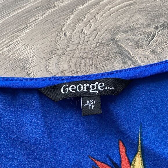 Blue Tank Top Flowy Size XS - Picture 2 of 4